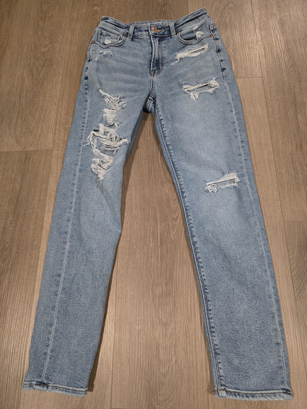 American Eagle High Rise Distressed Jeans Light Wash Stretch Denim Size 00‎